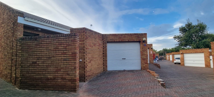 2 Bedroom Property for Sale in Navalsig Free State